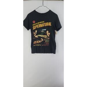 Hot Topic Supernatural Possessed Obsessed Licensed Graphic Tee Size S